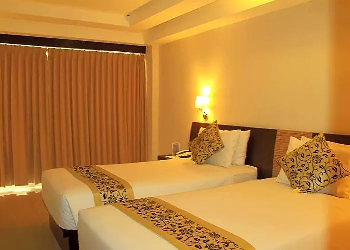 Losari Sunset Hotel 3*